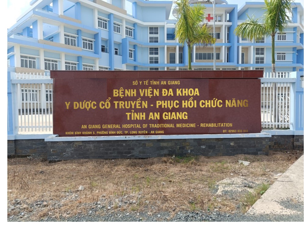 Bệnh viện Long Xuyên Mừng Ngày Thầy Thuốc Việt Nam: Tôn Vinh và Phát Triển Y Tế Cộng Đồng