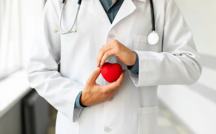 Y Đức Của Người Thầy Thuốc: Tầm Quan Trọng và Chuẩn Mực Đạo Đức Y Đức Của Người Thầy Thuốc: Tầm Quan Trọng và Chuẩn Mực Đạo Đức