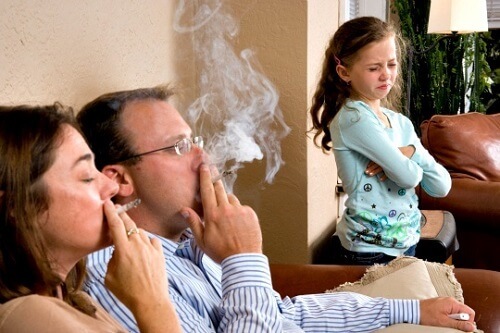 Tác Hại Của Khói Thuốc Lá Đối Với Trẻ Em: Những Nguy Cơ Tiềm Ẩn Và Giải Pháp