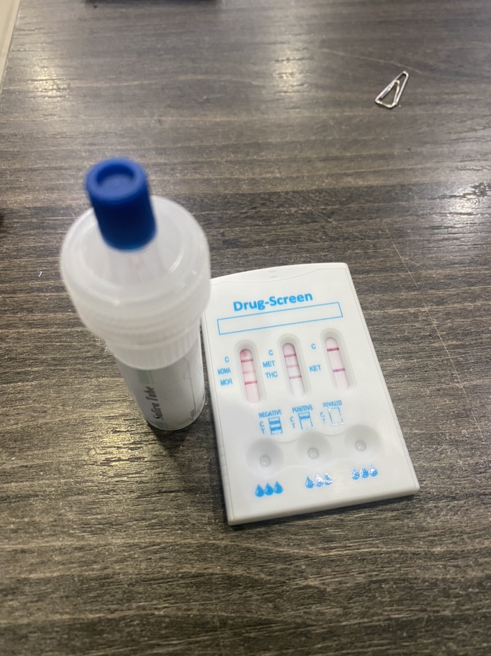 Que Test Nước Bọt: Giải Pháp Chẩn Đoán Sức Khỏe Tiện Lợi Và Hiệu Quả
