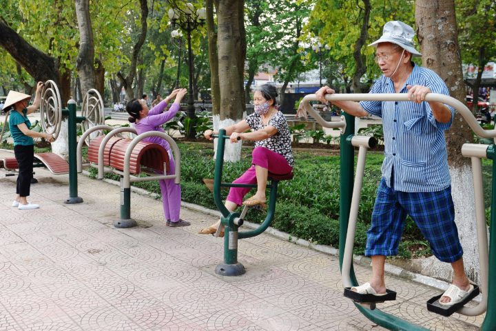 Đến Ngày Đèn Đỏ Có Nên Uống Thuốc Đi Ngoài: Lời Khuyên Chuyên Gia