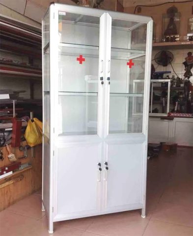 Tủ thuốc y tế nhôm kính dạng đứng, không gian lưu trữ rộng rãi cho bệnh viện