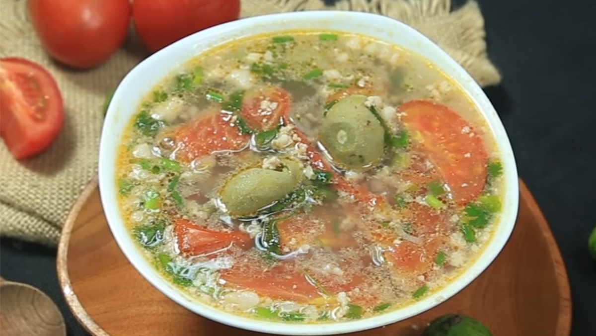 Sấu Nấu Canh Chua: Bí Quyết Tạo Vị Chua Thanh Hút Hồn