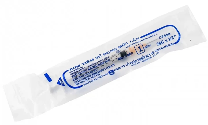 Hộp bơm tiêm 1ml Vinahankook gồm 100 cái, đóng gói tiệt trùng
