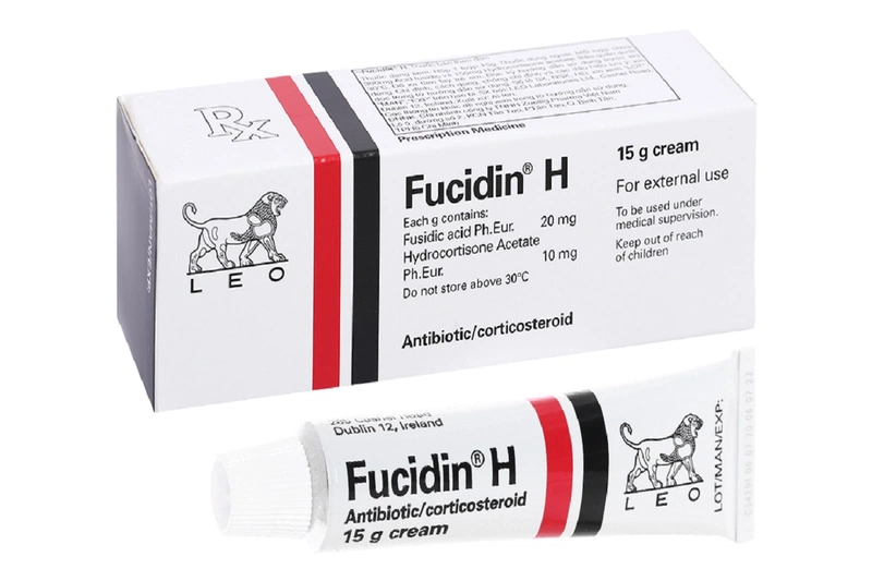 Bị Chín Mé Bôi Thuốc Mỡ Tra Mắt: Những Điều Cần Biết Bị Chín Mé Bôi Thuốc Mỡ Tra Mắt: Những Điều Cần Biết