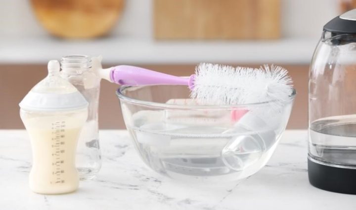 Hướng Dẫn Chi Tiết Cách Vệ Sinh Bình Sữa Cho Bé Chuẩn Khoa Học