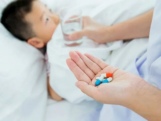 Hướng Dẫn Chi Tiết Tránh Sai Lầm Khi Cho Con Uống Thuốc Hướng Dẫn Chi Tiết Tránh Sai Lầm Khi Cho Con Uống Thuốc