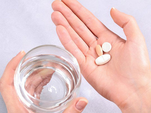 Uống 2 Loại Thuốc Khác Nhau Cách Nhau Bao Lâu: Hướng Dẫn Chi Tiết Uống 2 Loại Thuốc Khác Nhau Cách Nhau Bao Lâu: Hướng Dẫn Chi Tiết