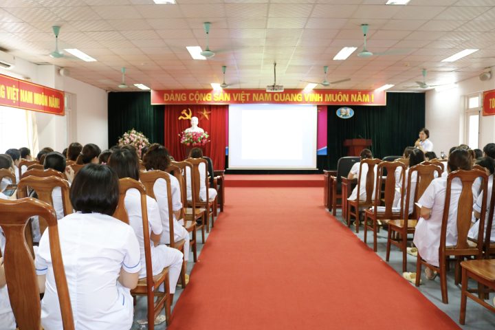 Kỹ Thuật Tiêm An Toàn: Tại Sao Không Nên Đâm Ngập Kim