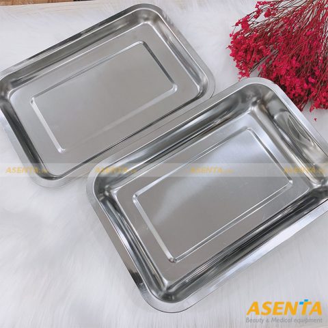 Khay inox hình chữ nhật có kích thước chuẩn, phù hợp trong phòng thí nghiệm và cơ sở y tế