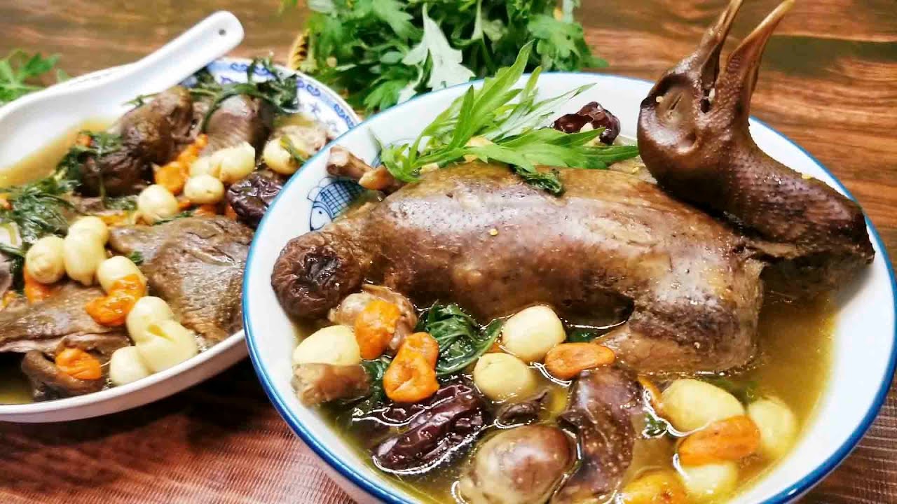 Chim bồ câu hầm thuốc bắc có tác dụng gì: Lợi ích sức khỏe và lưu ý
