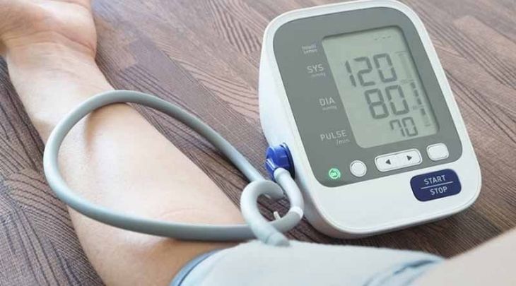 Máy Đo Huyết Áp Điện Tử: Cẩm Nang Toàn Diện Từ A Đến Z