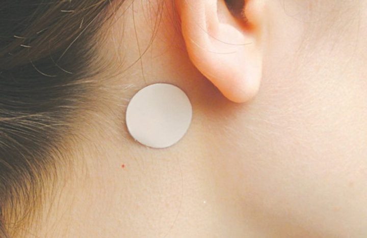 Miếng Dán Chống Say Xe: Giải Pháp Hiệu Quả Cho Mọi Hành Trình