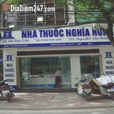 Nhà thuốc Nghĩa Hưng Đội Cấn với biển hiệu rõ ràng tại số 145 Đội Cấn, Ba Đình, Hà Nội