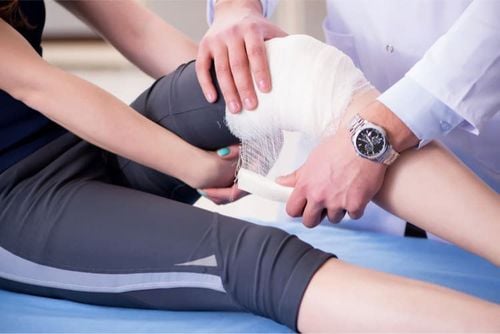 Thuốc Giảm Đau Khi Ngã 4m Đập Mông Xuống Đất: Hướng Dẫn Y Tế Quan Trọng