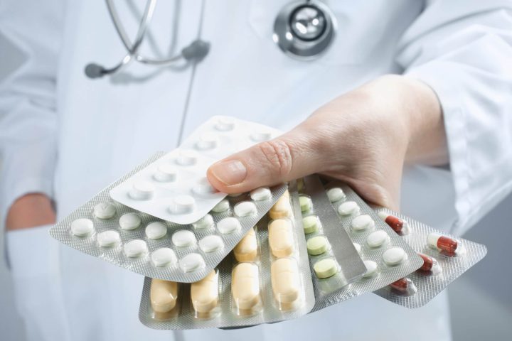 Ảnh Hưởng Của Thuốc Kháng Sinh Đến Kết Quả Xét Nghiệm HIV