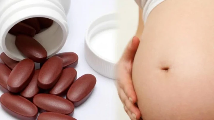 Bà Bầu Buổi Tối Uống Thuốc Sắt Có Tốt Không? Giải Đáp Chi Tiết