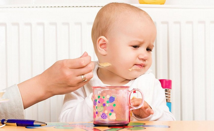 Bé Biếng Ăn Có Nên Cho Bé Uống Thuốc Bổ? Chuyên Gia Giải Đáp