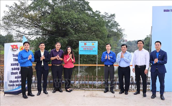 Gắn Thêm Nhóm Chức Làm Tăng Tác Dụng Của Thuốc: Cơ Chế và Ứng Dụng
