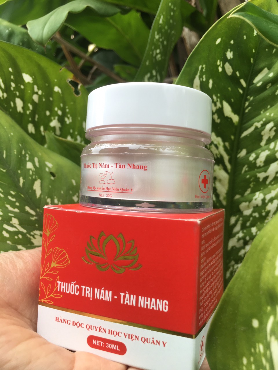 Thuốc Uống Trị Nám Tàn Nhang Hoàn Bảo Khang: Giải Pháp Toàn Diện