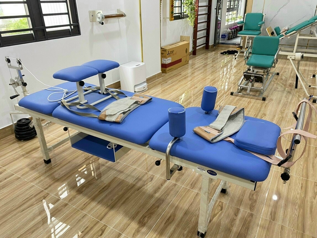 Giường Kéo: Giải Pháp Hiệu Quả Cho Điều Trị Cột Sống Và Phục Hồi Chức Năng