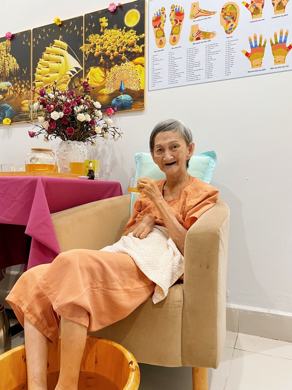 Ngâm Chân Cho Người Già: Hướng Dẫn Toàn Diện Từ A Đến Z